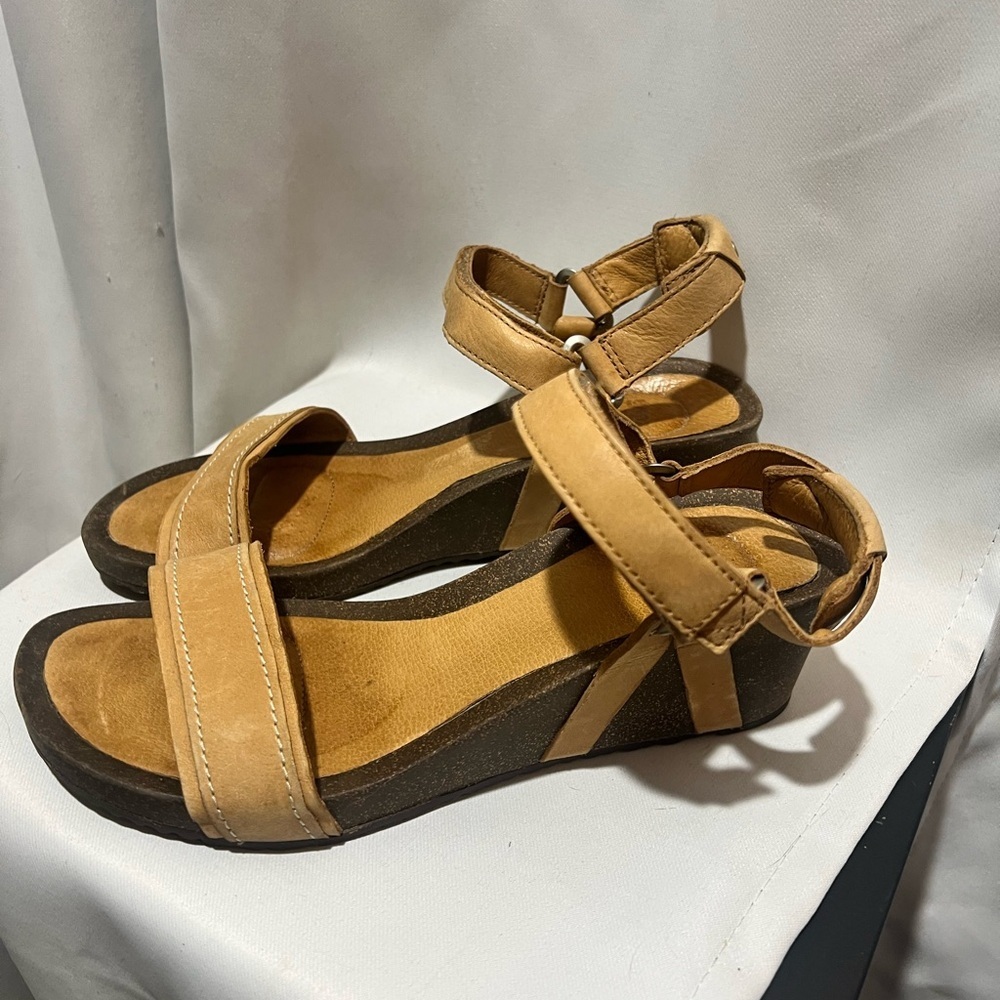 Teva Ysidro Stitch Leather Wedge Sandals Tan Size 7 Comfort Boho Summer - Picture 2 of 8